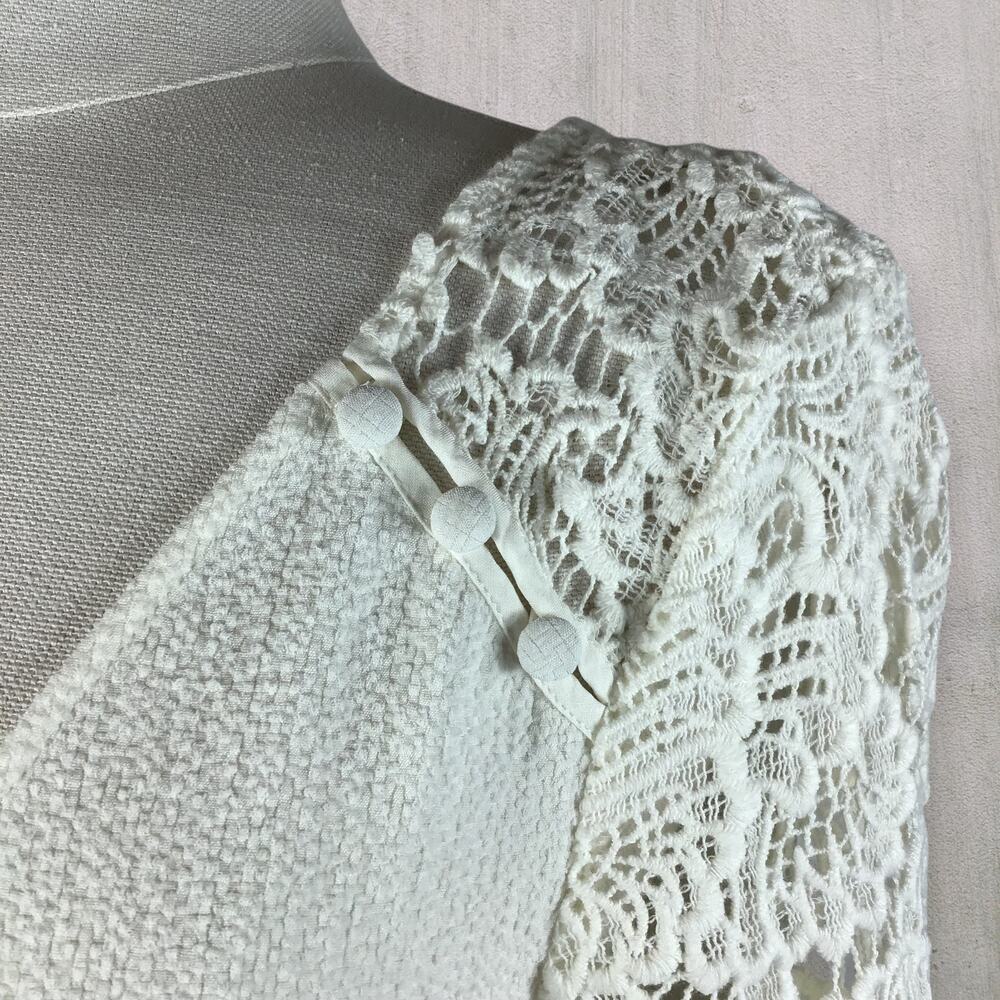 Sézane Cream Colored Lace Sleeve V-Neck Top Trousseau Button Detail Size 38 / M - Picture 4 of 8